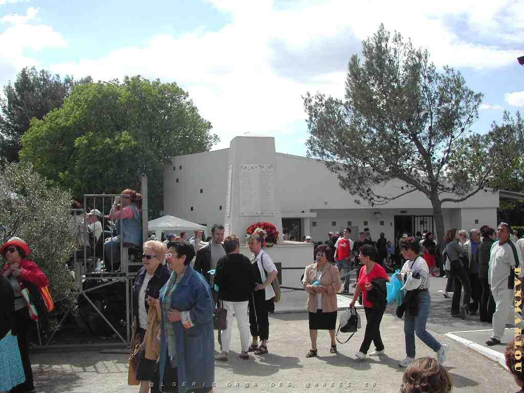 NIMES JEUDI 05 MAI 2005 RENE LAUGIER 004.JPG